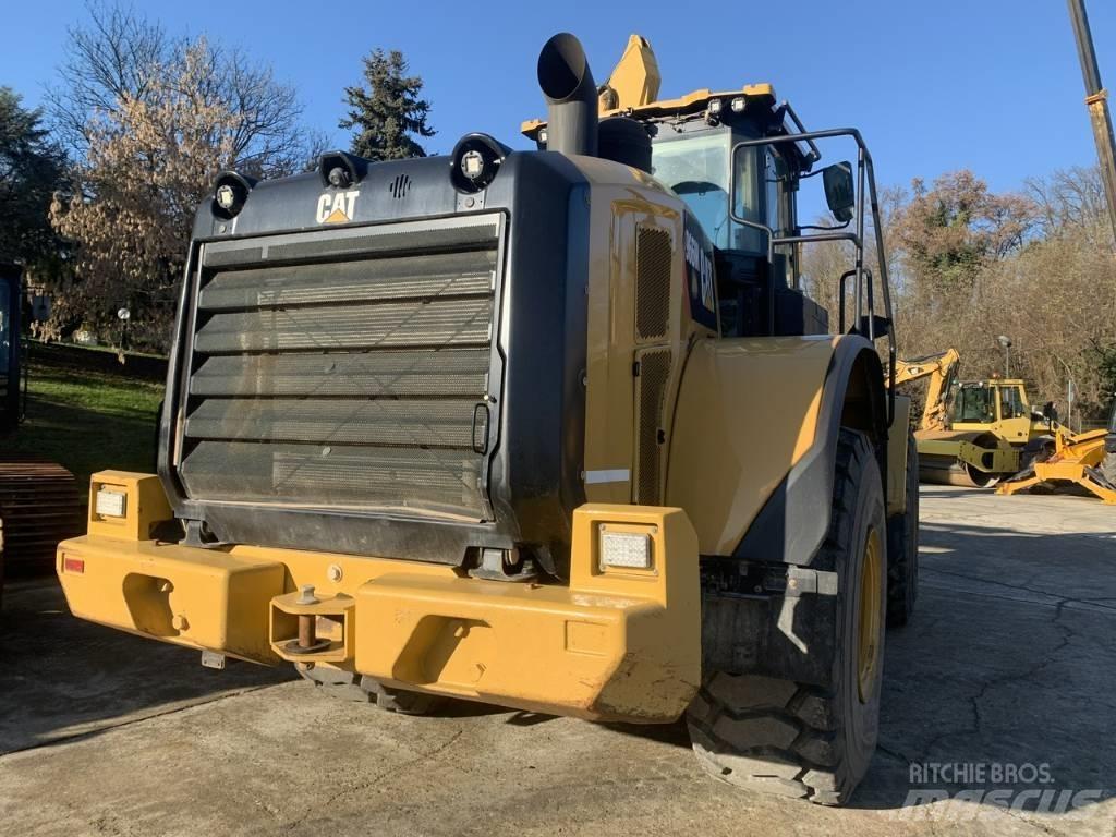 CAT 966 M Фронтальные погрузчики