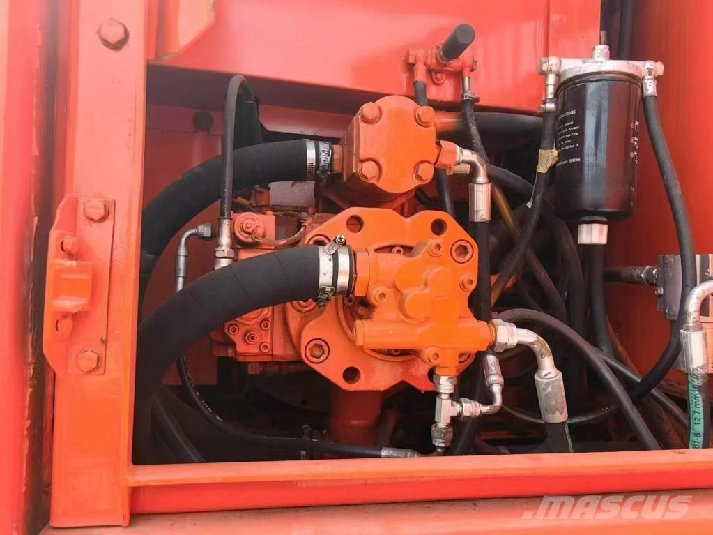 Doosan DH 150 Колёсные экскаваторы
