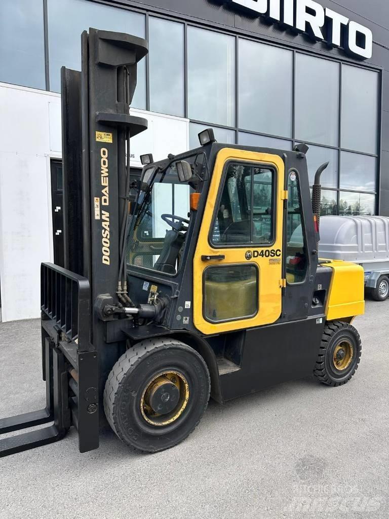 Daewoo D40SC-2 Дизельные погрузчики