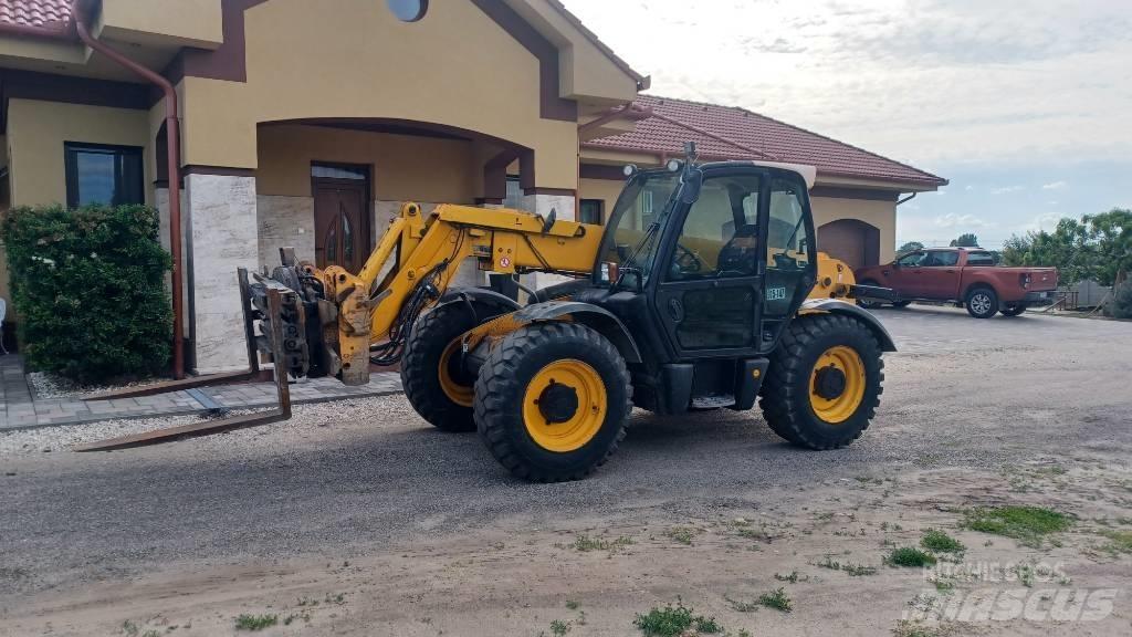 JCB 541-70 Сельскохозяйственные телескопические погрузчики