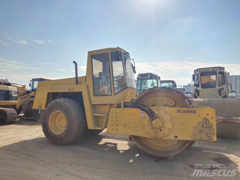 Bomag BW 217 Грунтовые катки