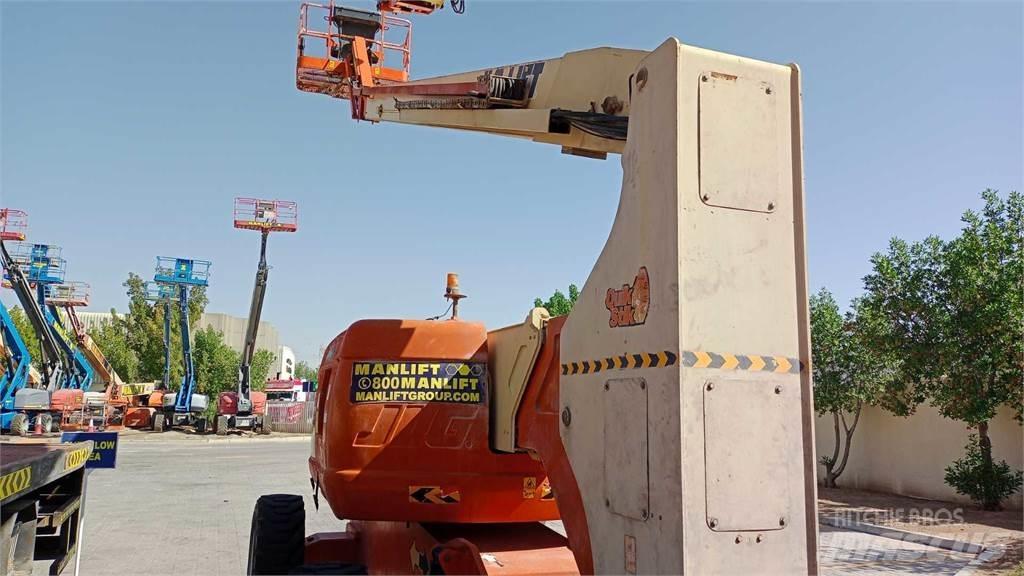 JLG 800AJ Коленчатые подъемники