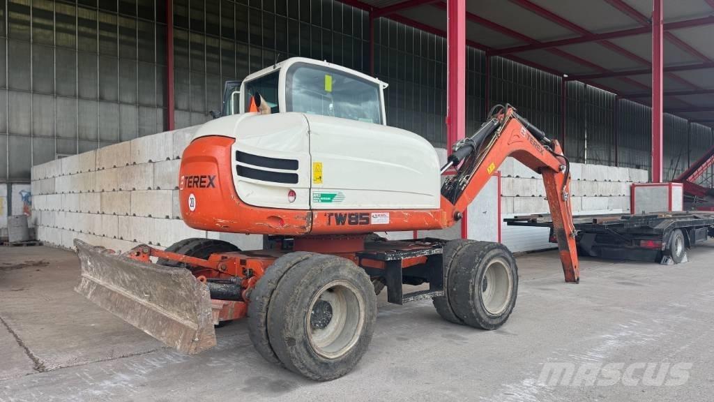 Yanmar TW 85 Колёсные экскаваторы