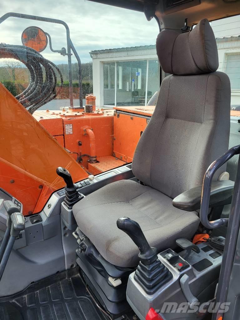 Doosan DX 140 LCR-3 Гусеничные экскаваторы