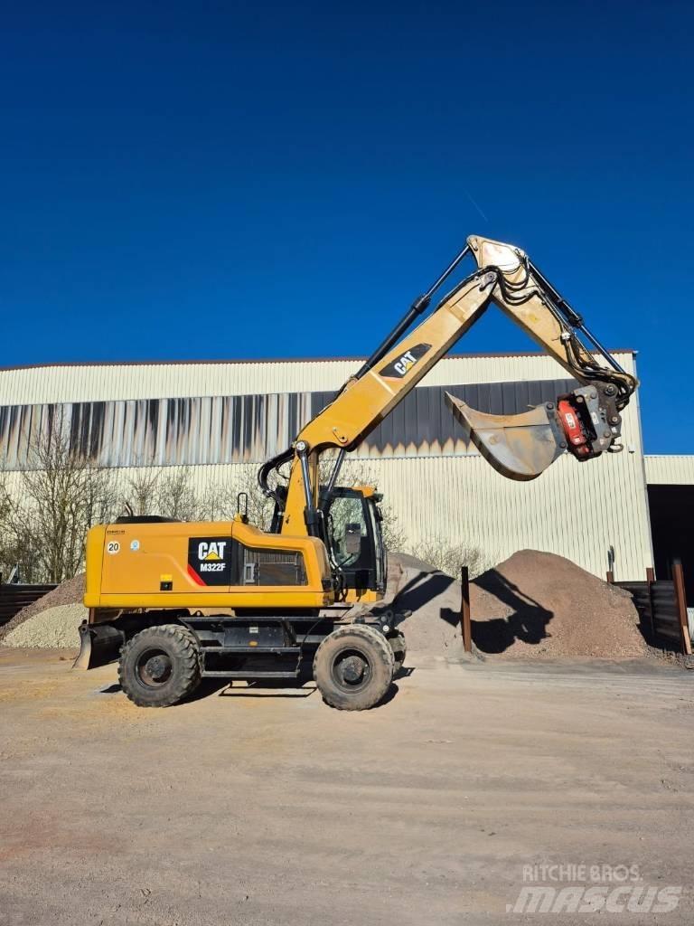 CAT M322F Колёсные экскаваторы