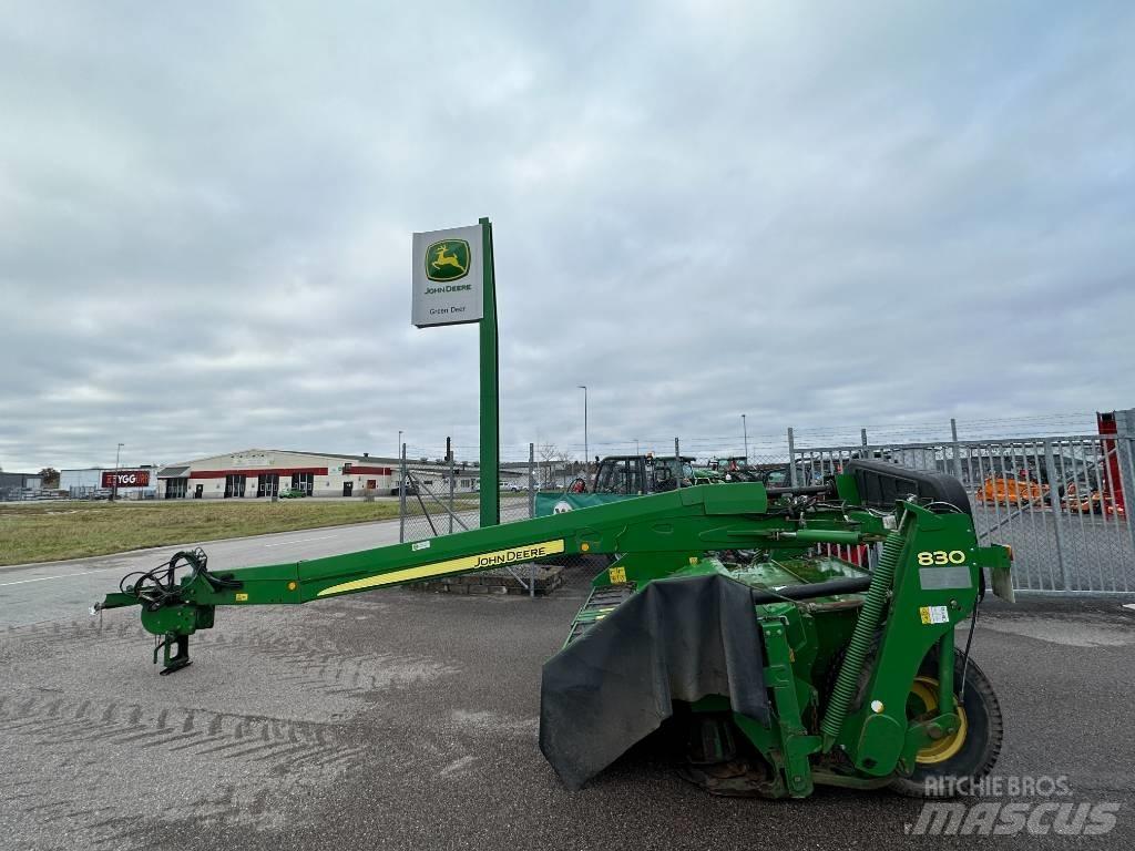 John Deere 830 Косилки плющилки