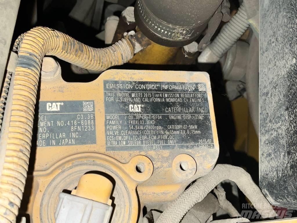 CAT 906 M Фронтальные погрузчики