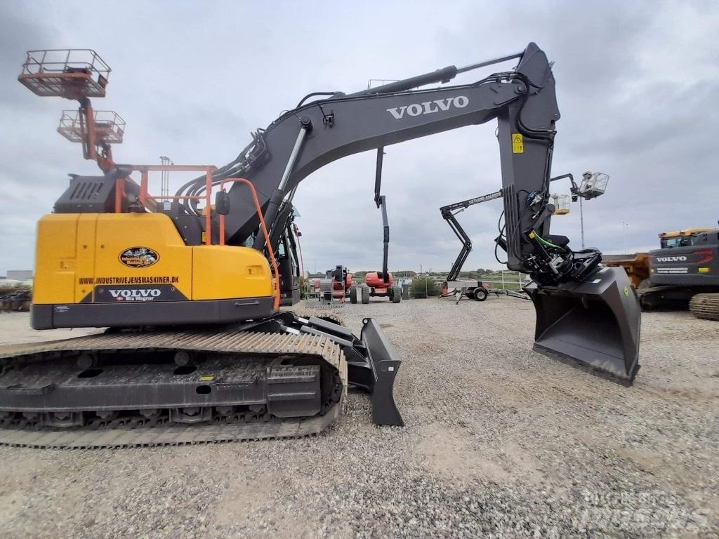 Volvo ECR 355 E Гусеничные экскаваторы