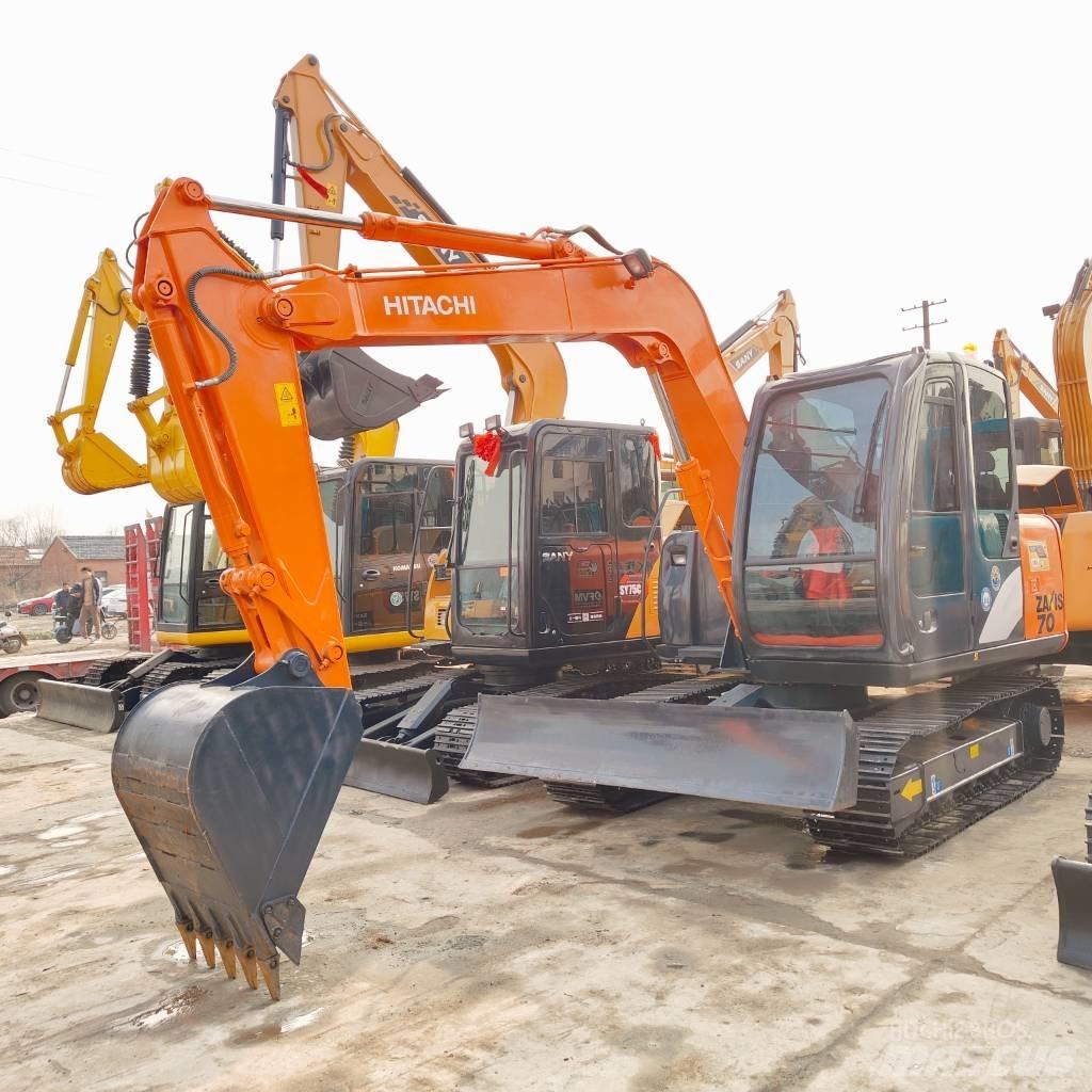 Hitachi ZX70 Малые экскаваторы 7т-12т
