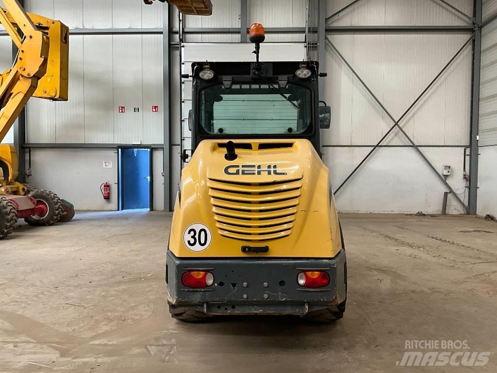 Gehl AL 600 Фронтальные погрузчики