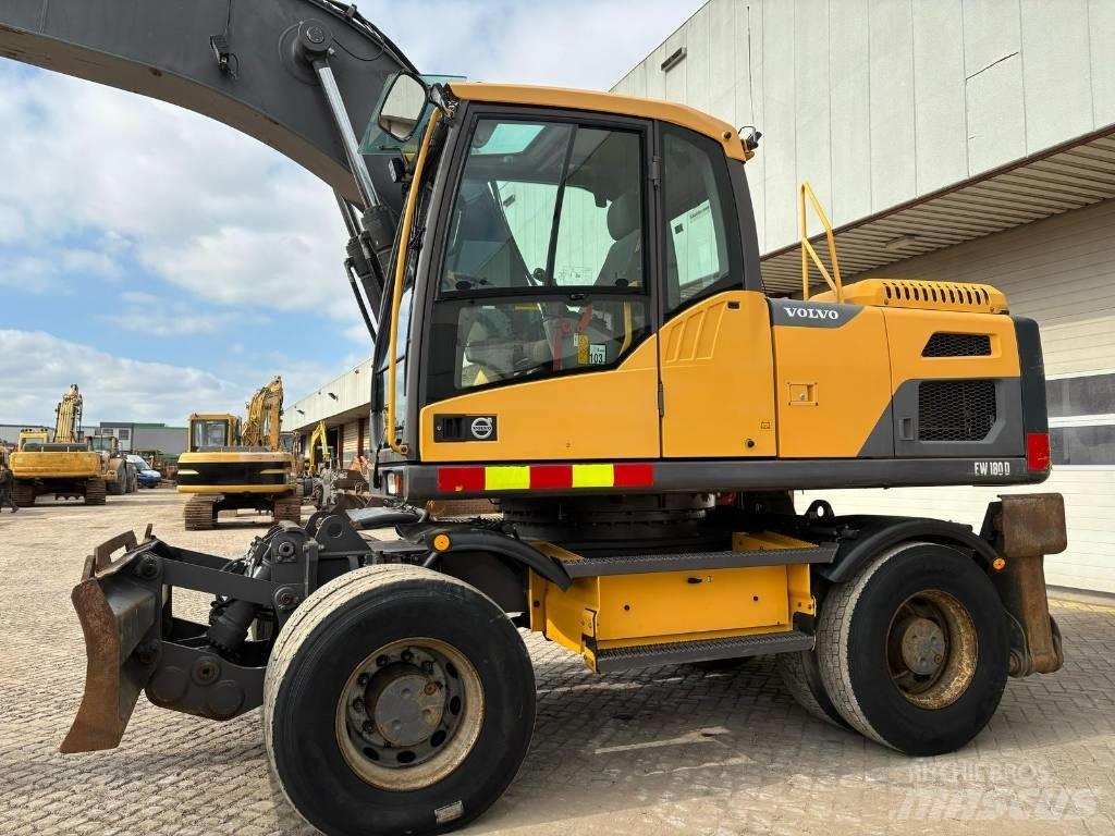 Volvo EW 180 D Колёсные экскаваторы