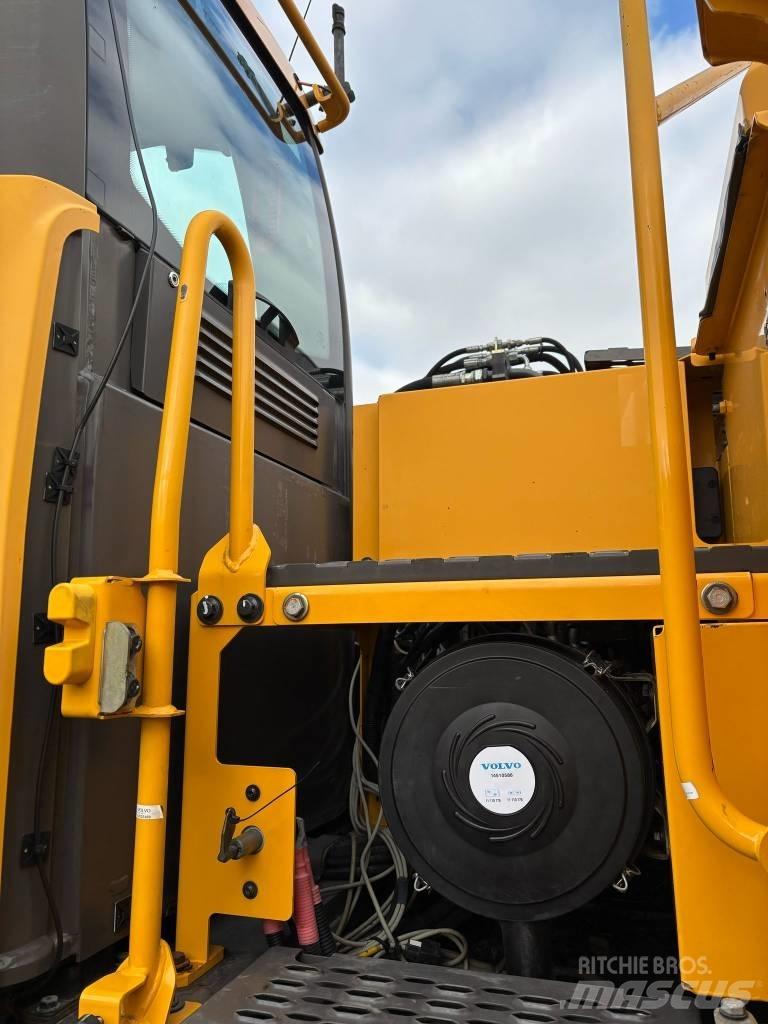 Volvo EW 180 D Колёсные экскаваторы