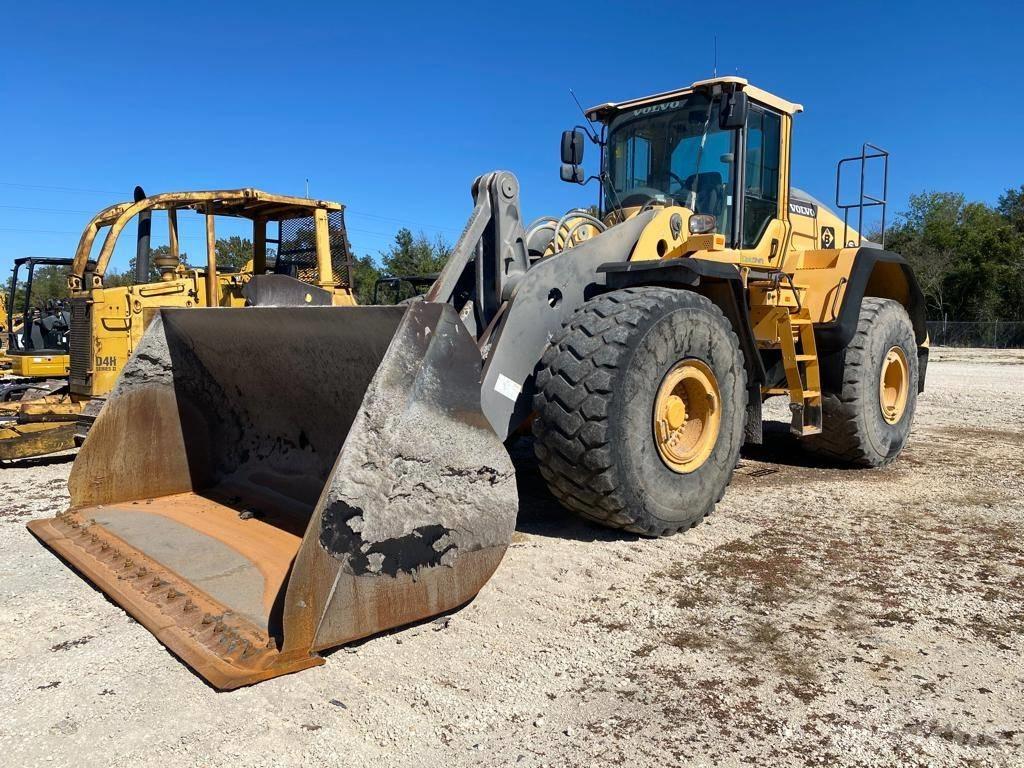 Volvo L 220 H Фронтальные погрузчики