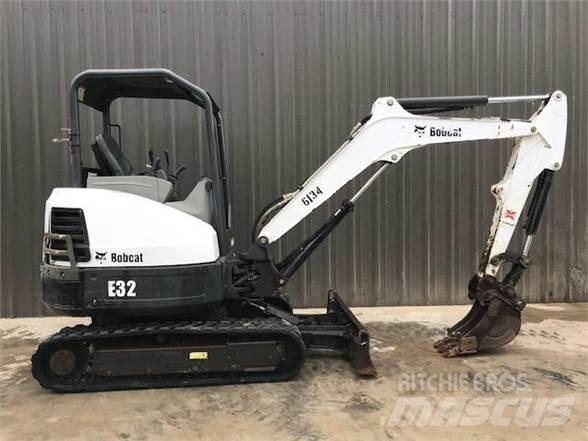 Bobcat E32M Мини-экскаваторы