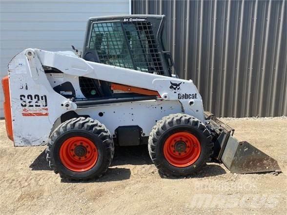 Bobcat S220 Мини-погрузчики