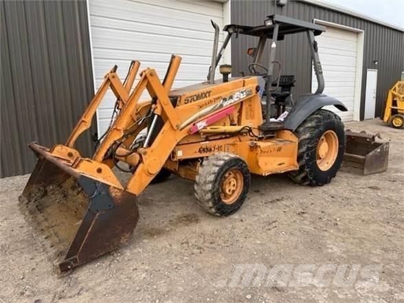 CASE 570M XT Фронтальные погрузчики