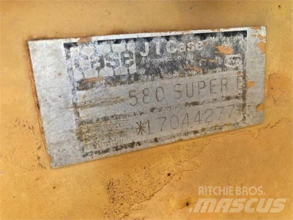 CASE 580E Экскаваторы-погрузчики