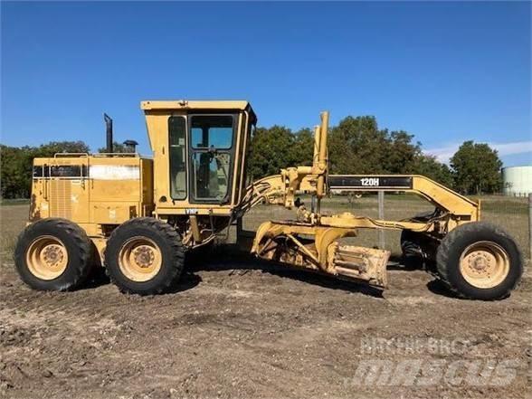 CAT 120H Грейдеры