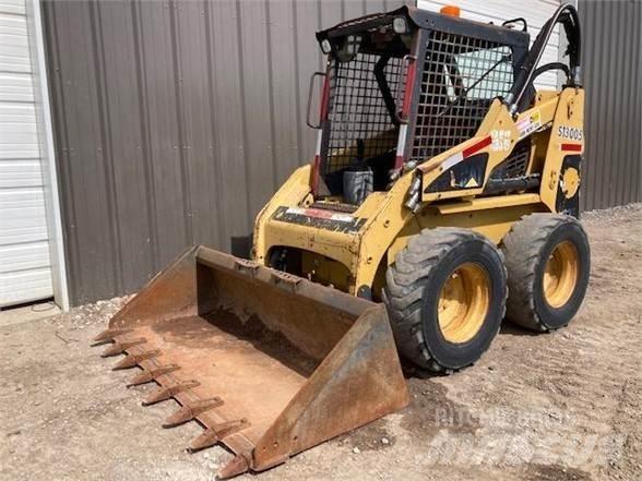 CAT 228 Мини-погрузчики