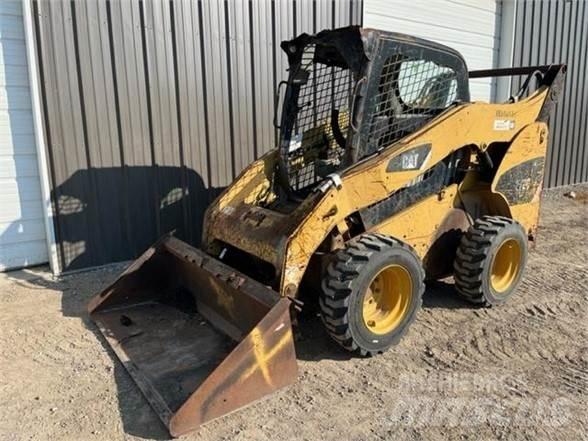 CAT 272C Мини-погрузчики