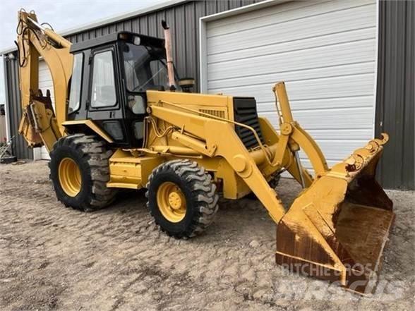 CAT 446B Экскаваторы-погрузчики