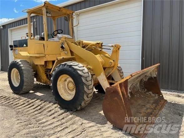 CAT 924F Фронтальные погрузчики
