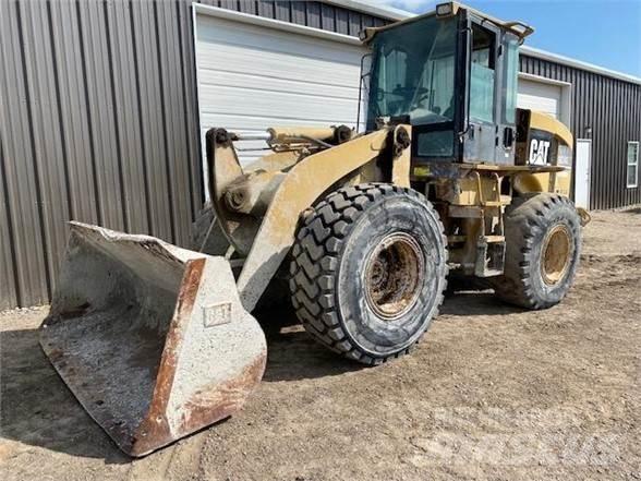 CAT 924G Фронтальные погрузчики