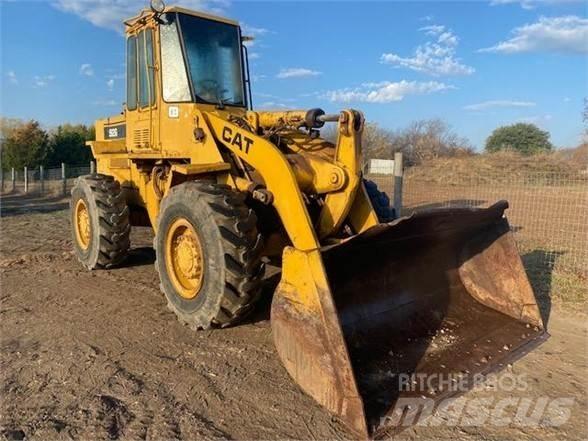 CAT 926 Фронтальные погрузчики