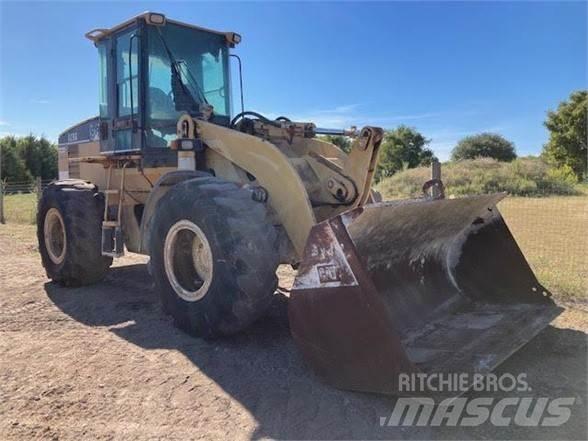 CAT 928G Фронтальные погрузчики
