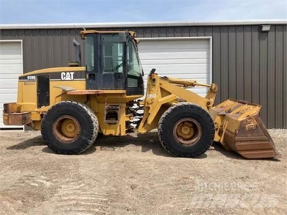 CAT 938G Фронтальные погрузчики