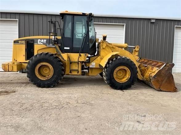 CAT 950 Фронтальные погрузчики
