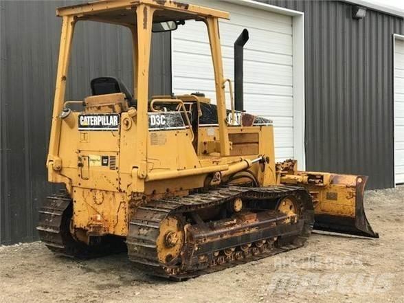 CAT D3C Гусеничные бульдозеры