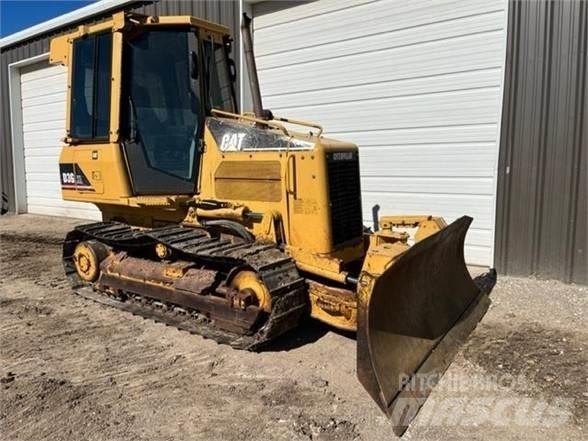CAT D3G Гусеничные бульдозеры