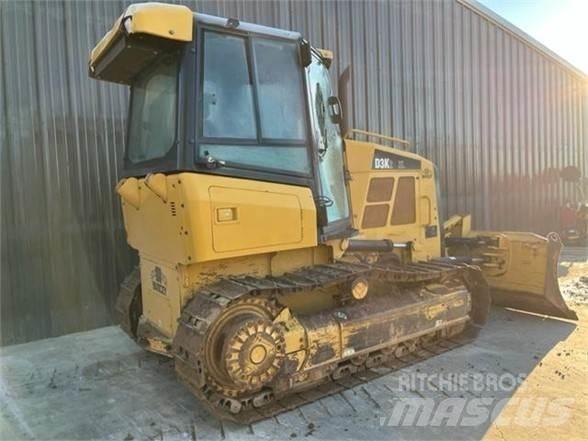 CAT D3K2 Гусеничные бульдозеры