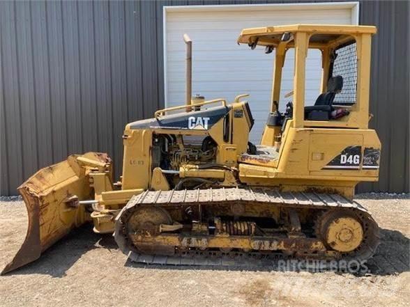 CAT D4G Гусеничные бульдозеры
