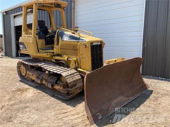 CAT D4G Гусеничные бульдозеры