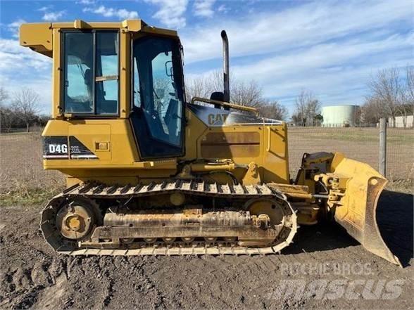 CAT D4G XL Гусеничные бульдозеры
