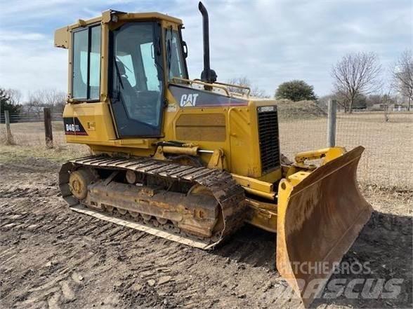 CAT D4G XL Гусеничные бульдозеры
