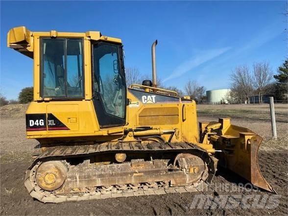 CAT D4G XL Гусеничные бульдозеры