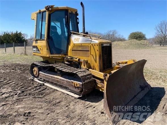 CAT D4G XL Гусеничные бульдозеры