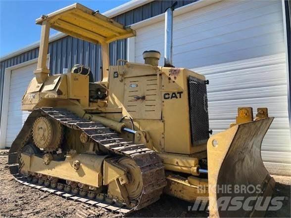CAT D4H Гусеничные бульдозеры