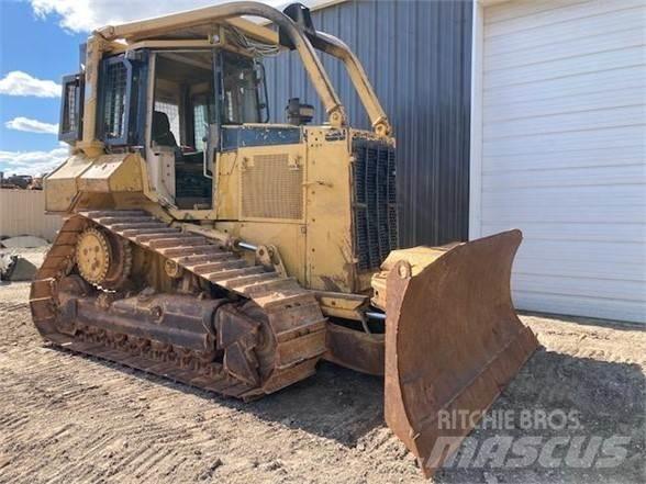 CAT D5M XL Гусеничные бульдозеры