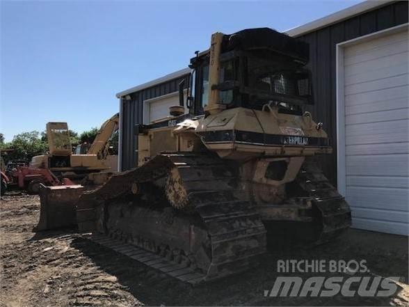 CAT D6M LGP Гусеничные бульдозеры
