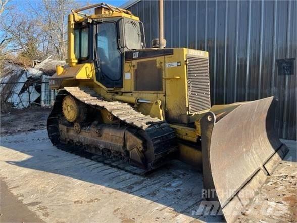 CAT D6M XL Гусеничные бульдозеры