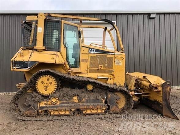 CAT D6N XL Гусеничные бульдозеры