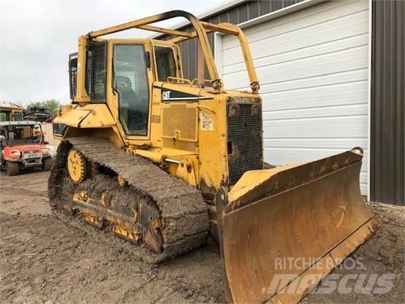CAT D6N XL Гусеничные бульдозеры