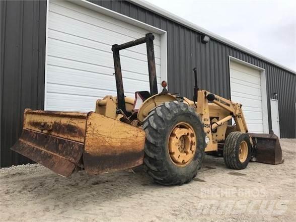 Ford 445A Фронтальные погрузчики