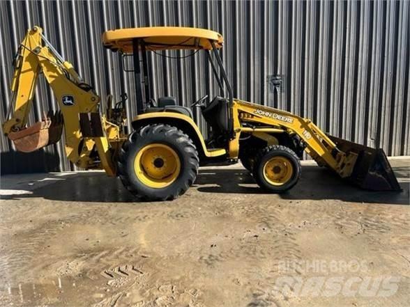 John Deere 110 Экскаваторы-погрузчики