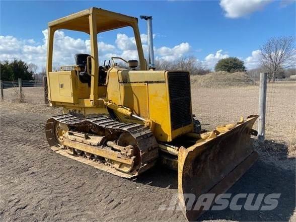 John Deere 450 Гусеничные бульдозеры