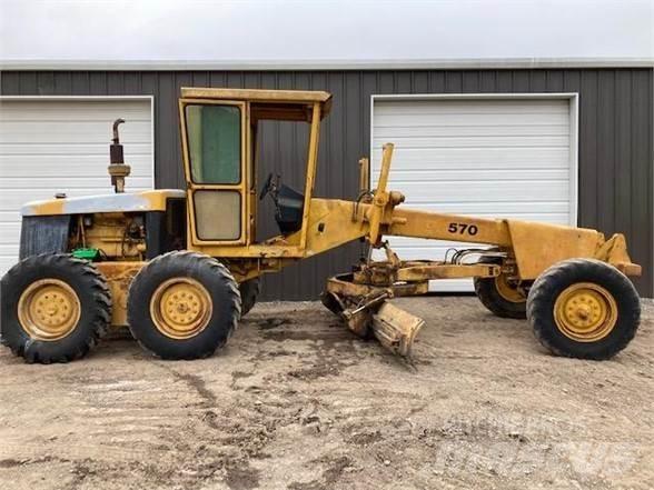 John Deere 570 Грейдеры